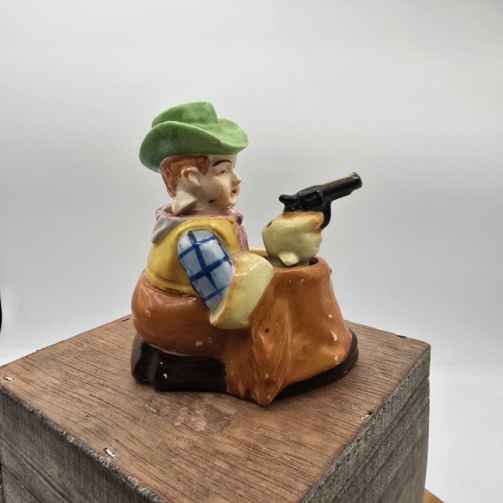 Rare Vintage Nodding Nodders Cowboy Kneeling Gun Salt Pepper Shakers Green Hat - Picture 3 of 6